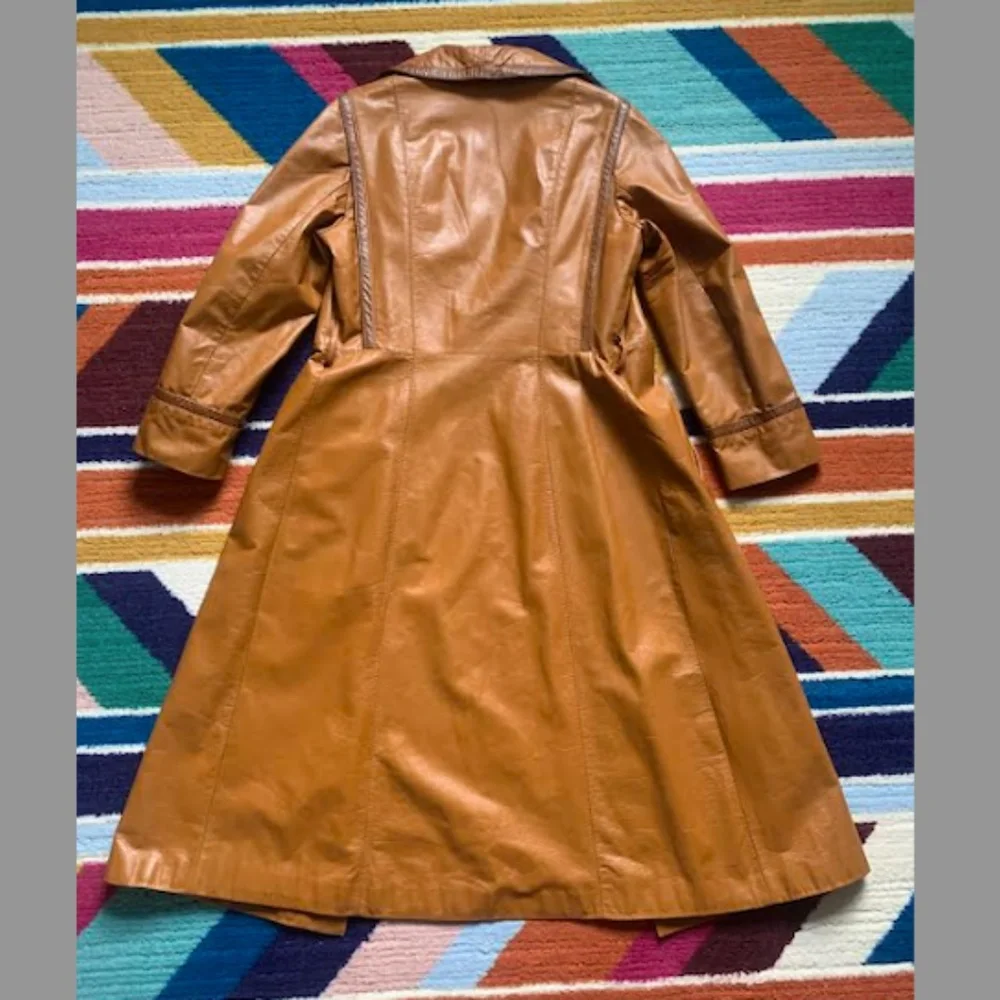 Vintage Leather Trench - Picture 15 of 15